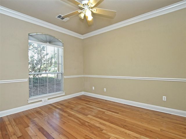 303 Hensley DR, Austin, TX 78738