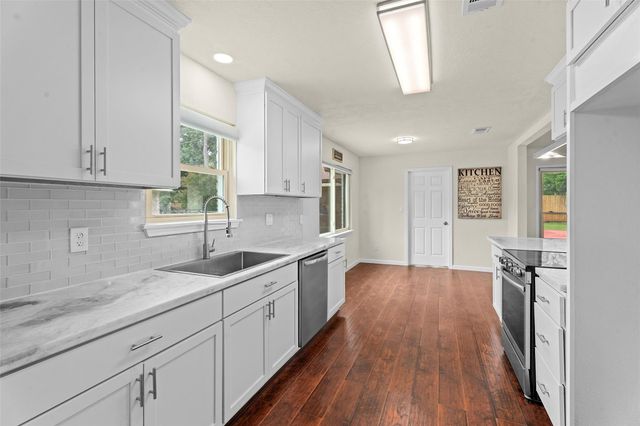 26003 Woodglen Drive, Spring, TX 77386