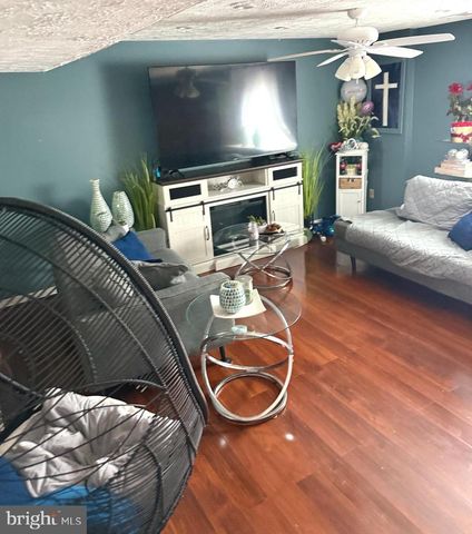 8301 BROCKHAM DR, Alexandria, VA 22309