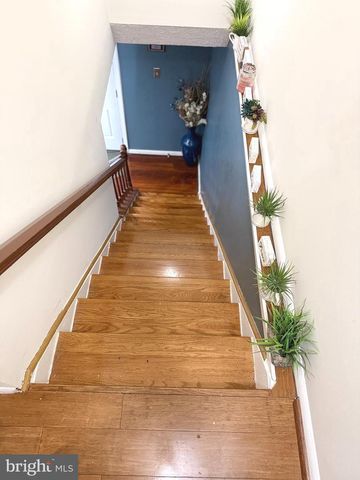 8301 BROCKHAM DR, Alexandria, VA 22309