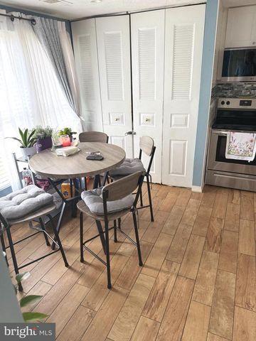 8301 BROCKHAM DR, Alexandria, VA 22309