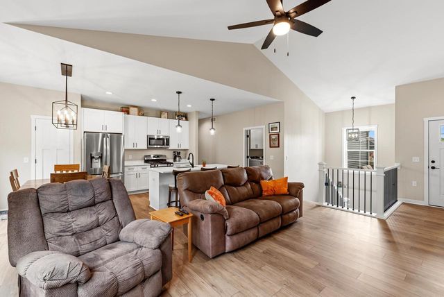 108 RIVER COURT, Theresa, WI 53091