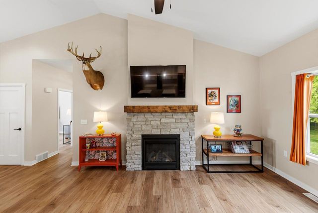 108 RIVER COURT, Theresa, WI 53091