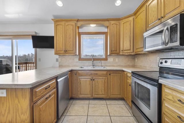 2937 FIRETHORN COURT, Suamico, WI 54313