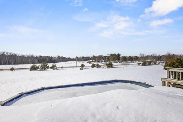 2937 FIRETHORN COURT, Suamico, WI 54313