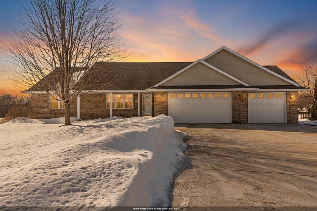2937 FIRETHORN COURT, Suamico, WI 54313