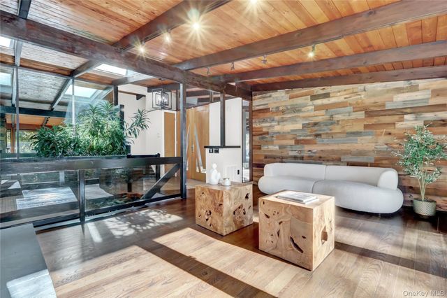 131 Oakside Drive, Smithtown, NY 11787