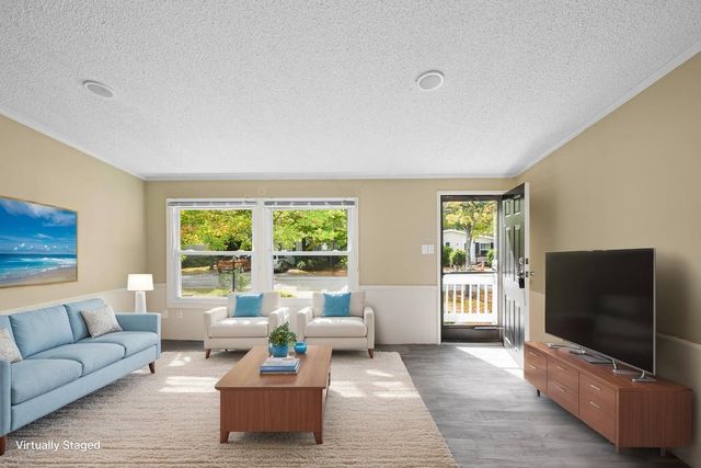 17 Lilac Lane, Belmont, NH 03220