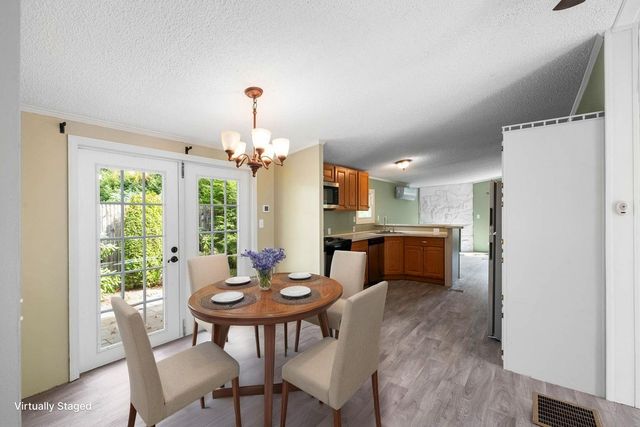 17 Lilac Lane, Belmont, NH 03220