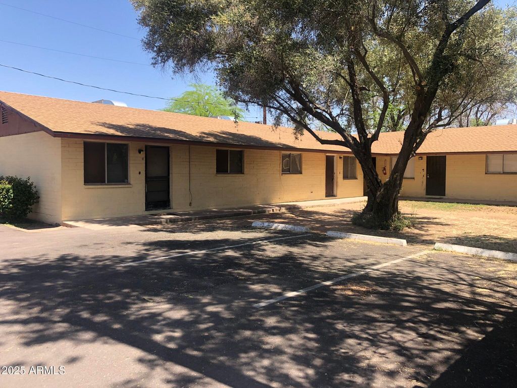520 W CLARK Street 8, Mesa, AZ 85201