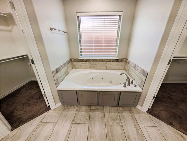 4303 W Barhem Drive, Fayetteville, AR 72704