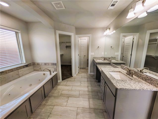 4303 W Barhem Drive, Fayetteville, AR 72704