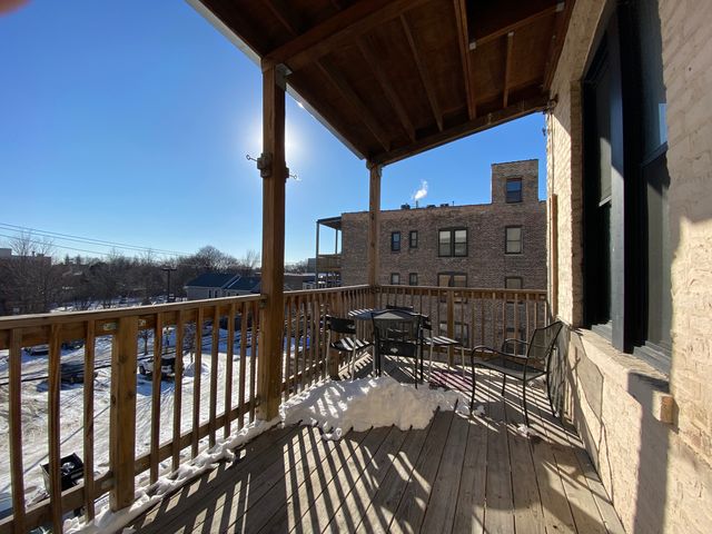 1437 W Taylor Street 3, Chicago, IL 60607