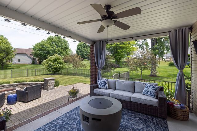 4734 THOROUGHBRED Loop, Erie, PA 16506