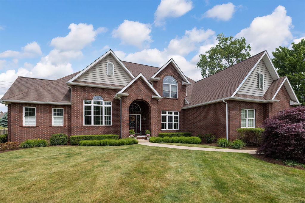 4734 THOROUGHBRED Loop, Erie, PA 16506