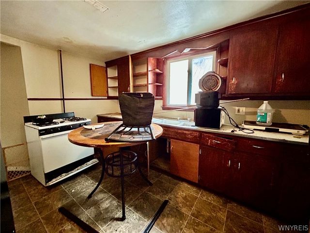 90 Theodore Street, Buffalo, NY 14211