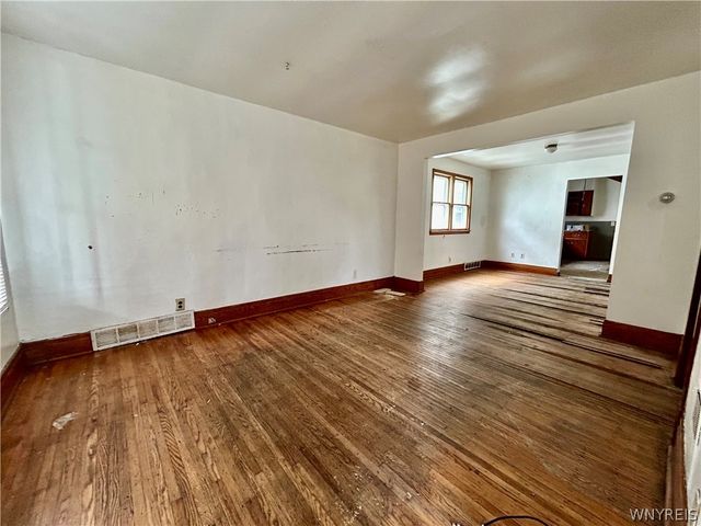 90 Theodore Street, Buffalo, NY 14211