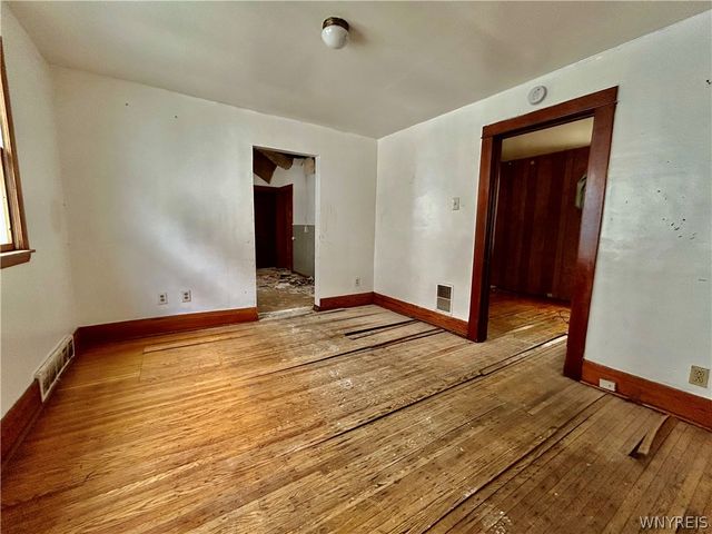 90 Theodore Street, Buffalo, NY 14211