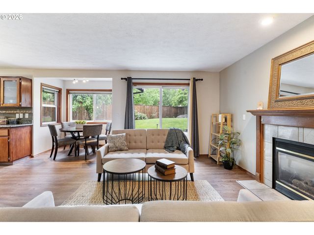 14812 Ne FREMONT Ct, Portland, OR 97230