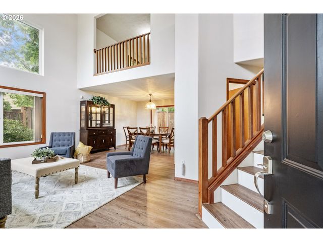 14812 Ne FREMONT Ct, Portland, OR 97230