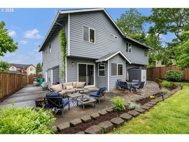 14812 Ne FREMONT Ct, Portland, OR 97230