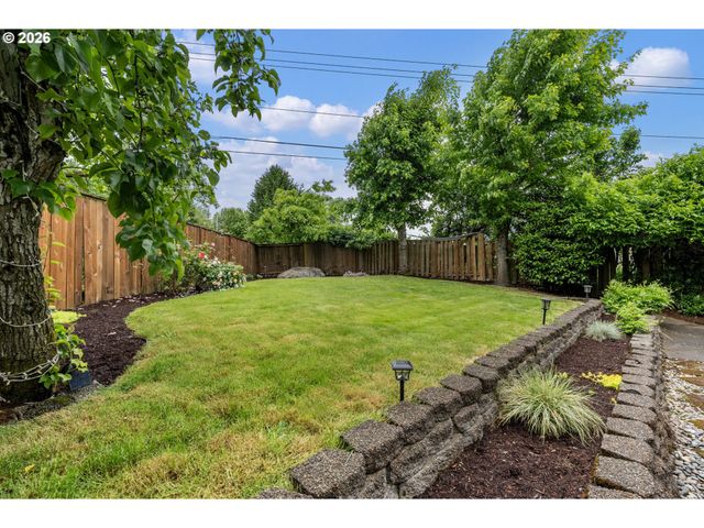 14812 Ne FREMONT Ct, Portland, OR 97230