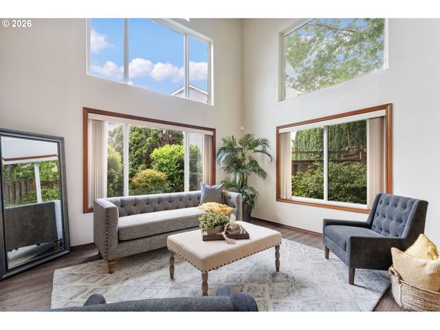 14812 Ne FREMONT Ct, Portland, OR 97230