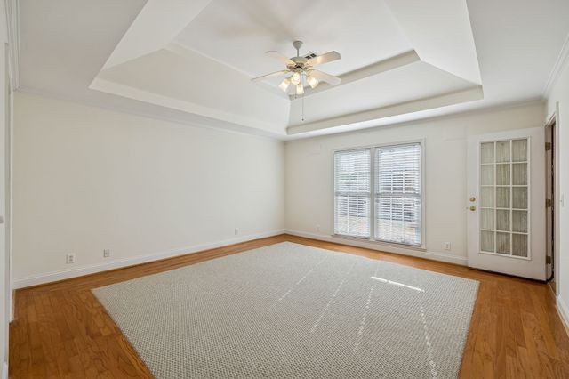 142 Mansker Park Dr, Hendersonville, TN 37075