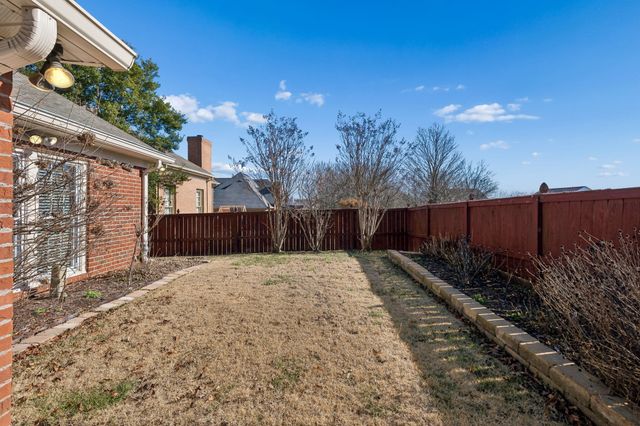 142 Mansker Park Dr, Hendersonville, TN 37075