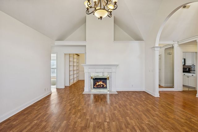 142 Mansker Park Dr, Hendersonville, TN 37075