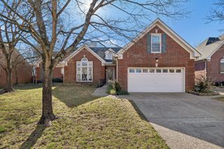 142 Mansker Park Dr, Hendersonville, TN 37075