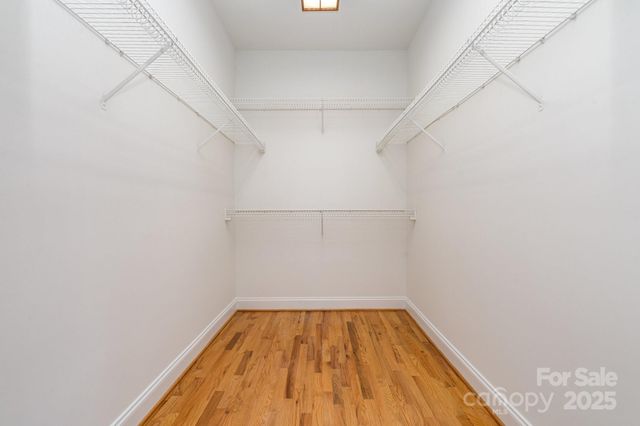 2615 Rolling Ridge Drive, Hickory, NC 28602