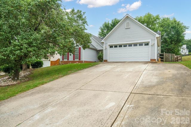 9426 Cantle Drive, Charlotte, NC 28216