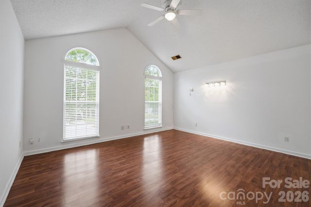 9426 Cantle Drive, Charlotte, NC 28216