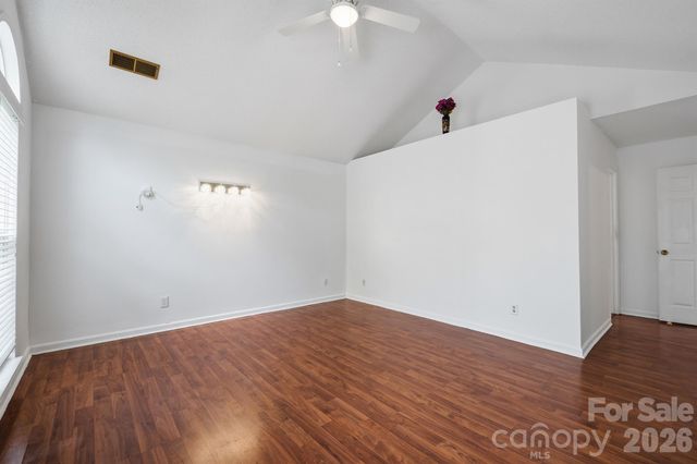 9426 Cantle Drive, Charlotte, NC 28216