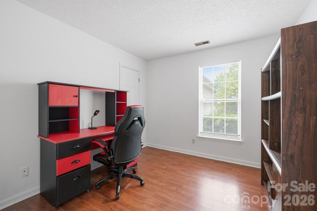 9426 Cantle Drive, Charlotte, NC 28216