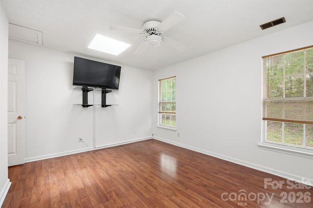 9426 Cantle Drive, Charlotte, NC 28216