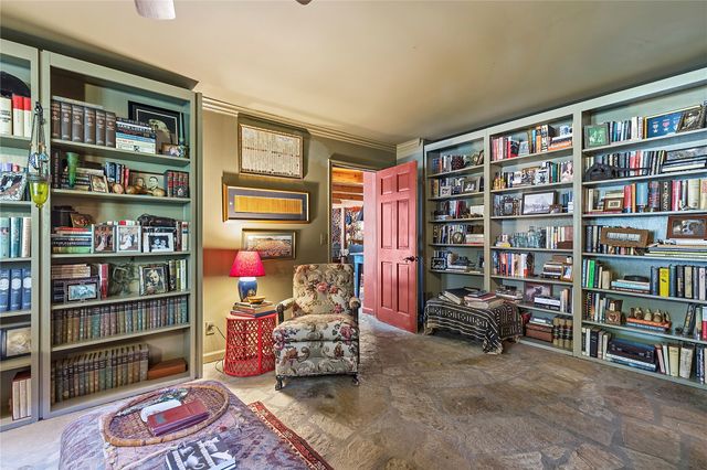 4730 S Columbia Place, Tulsa, OK 74105