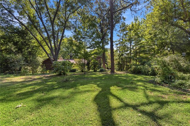 4730 S Columbia Place, Tulsa, OK 74105