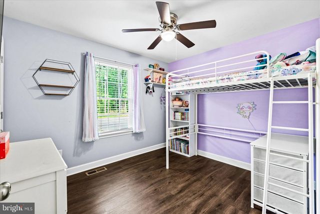 284 SHOREWOOD DR, Colonial Beach, VA 22443