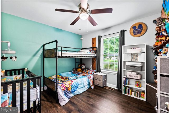 284 SHOREWOOD DR, Colonial Beach, VA 22443