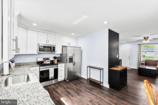 284 SHOREWOOD DR, Colonial Beach, VA 22443