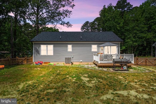 284 SHOREWOOD DR, Colonial Beach, VA 22443