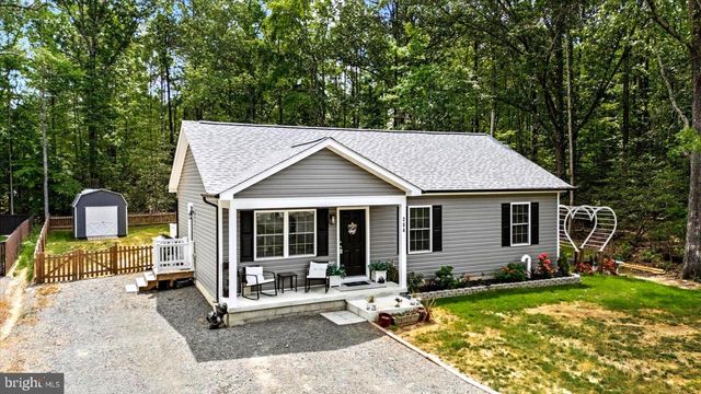 284 SHOREWOOD DR, Colonial Beach, VA 22443