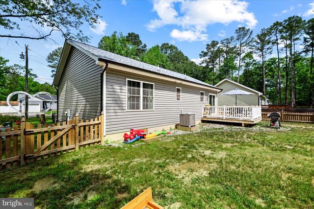 284 SHOREWOOD DR, Colonial Beach, VA 22443