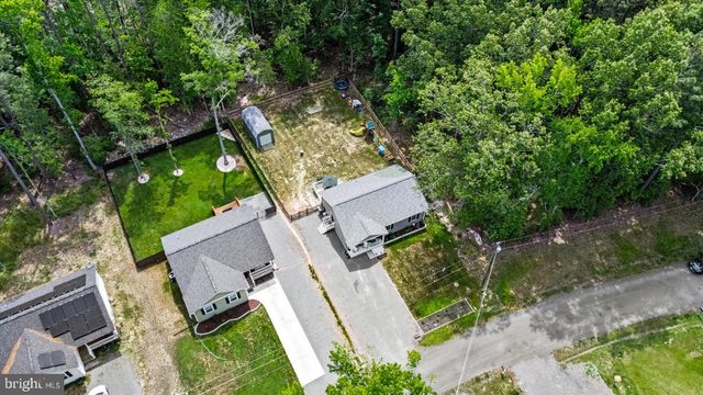 284 SHOREWOOD DR, Colonial Beach, VA 22443