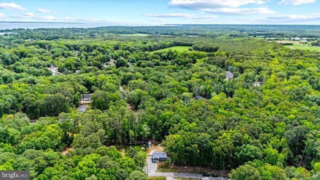 284 SHOREWOOD DR, Colonial Beach, VA 22443
