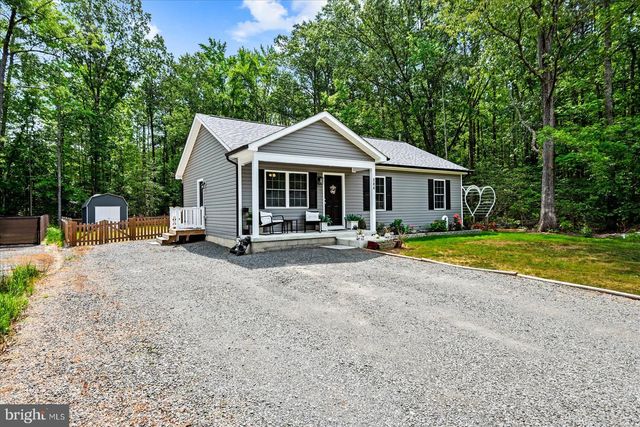 284 SHOREWOOD DR, Colonial Beach, VA 22443