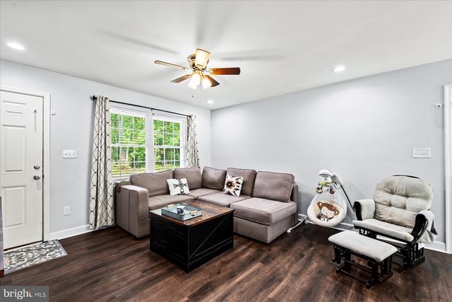 284 SHOREWOOD DR, Colonial Beach, VA 22443