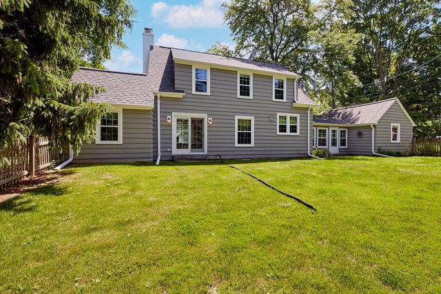 645 Hi View COURT, Elm Grove, WI 53122